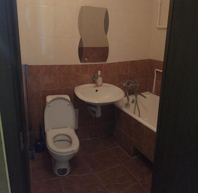 Apartment On Hrushevskoho 28 루치크 외부 사진